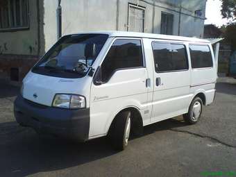 2000 Nissan Vanette Photos
