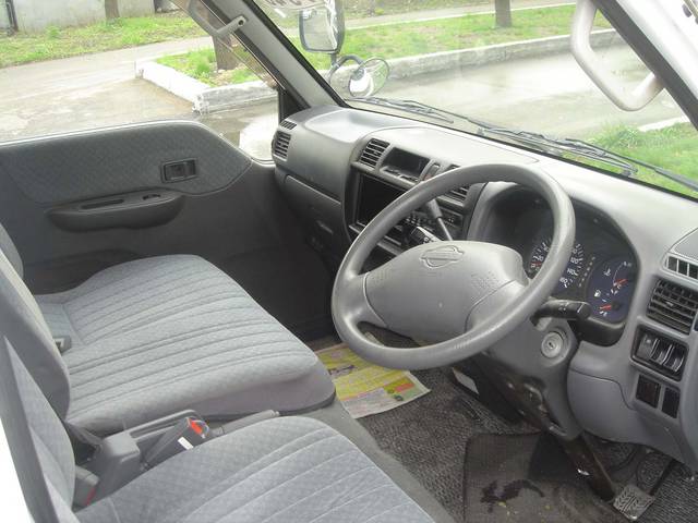 2001 Nissan Vanette