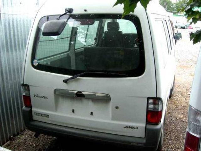 2001 Nissan Vanette