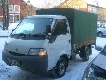 2001 Nissan Vanette Images