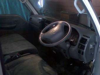 2001 Nissan Vanette Images