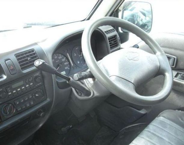 2002 Nissan Vanette