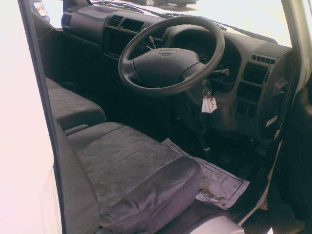2002 Nissan Vanette