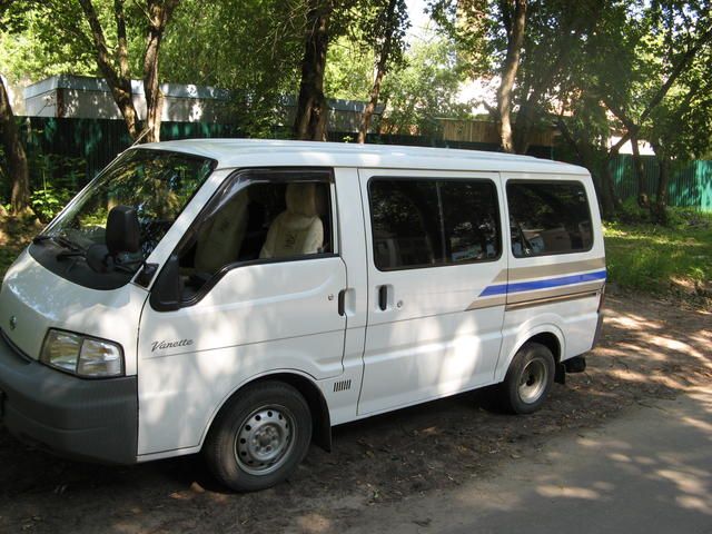 2002 Nissan Vanette
