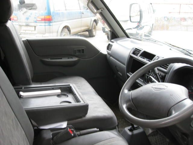 2002 Nissan Vanette