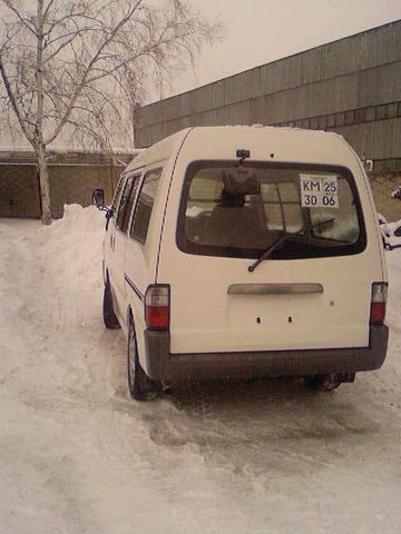2002 Nissan Vanette