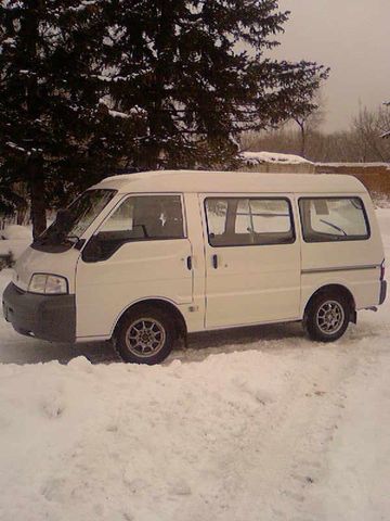2002 Nissan Vanette