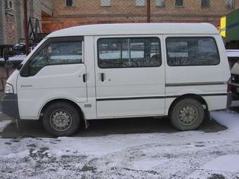 2002 Nissan Vanette Images