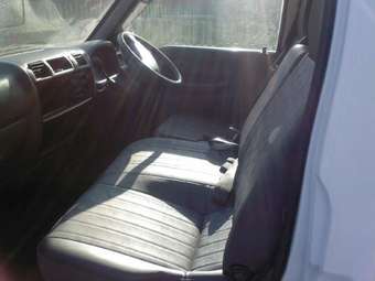 2002 Nissan Vanette Pictures
