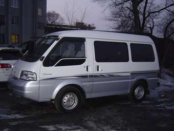 2002 Nissan Vanette Images
