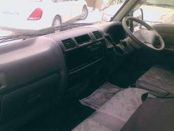 2002 Nissan Vanette Images