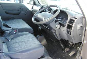 2002 Nissan Vanette Pictures