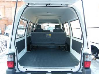 2002 Nissan Vanette Pictures