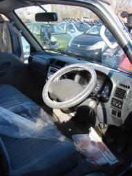 2002 Nissan Vanette Images
