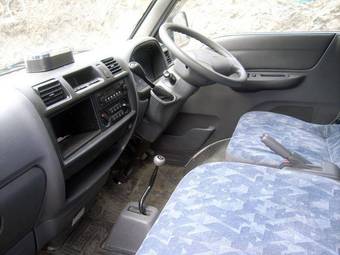 2002 Nissan Vanette Wallpapers