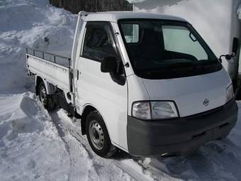 2002 Nissan Vanette Photos
