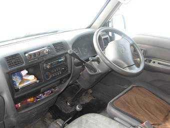 2002 Nissan Vanette Photos