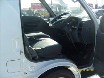 2002 Nissan Vanette Photos