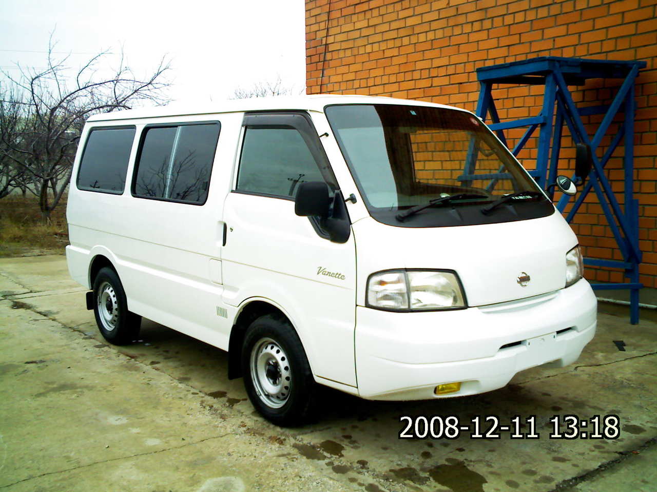 2002 Nissan Vanette