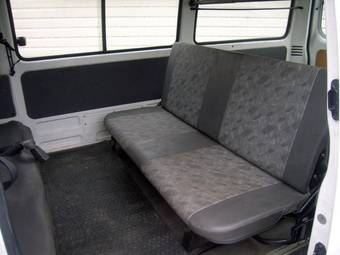 2002 Nissan Vanette Photos