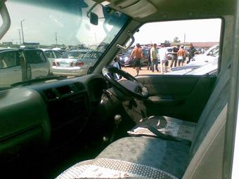 2002 Nissan Vanette Pictures