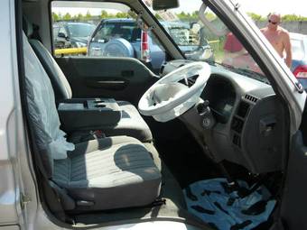 2002 Nissan Vanette Photos