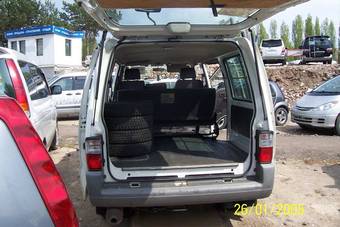 2002 Nissan Vanette Pictures