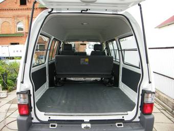 2002 Nissan Vanette Pictures