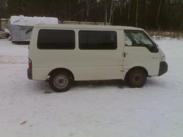 2003 Nissan Vanette
