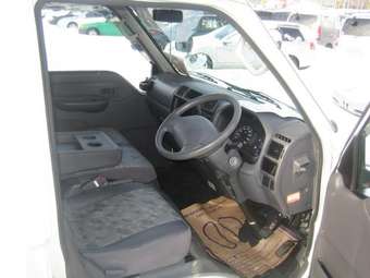 2003 Nissan Vanette
