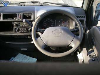 2003 Nissan Vanette Pictures