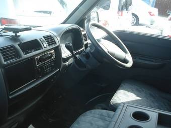 2003 Nissan Vanette Photos
