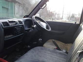 2003 Nissan Vanette Photos