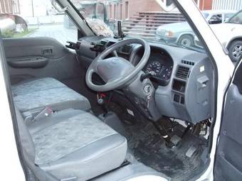 2003 Nissan Vanette Photos