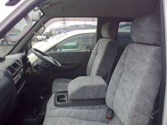 2003 Nissan Vanette Photos