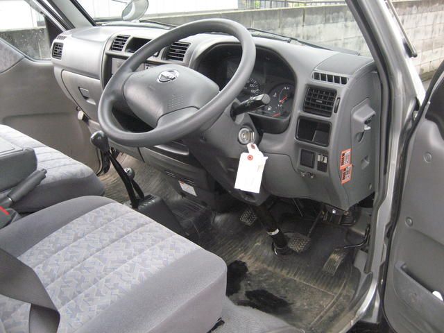 2004 Nissan Vanette