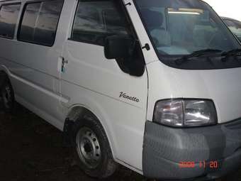 2004 Nissan Vanette Photos