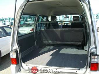 2004 Nissan Vanette Photos