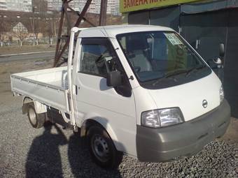 2004 Nissan Vanette Photos