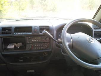 2004 Nissan Vanette Pictures