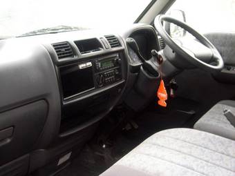 2005 Nissan Vanette Photos