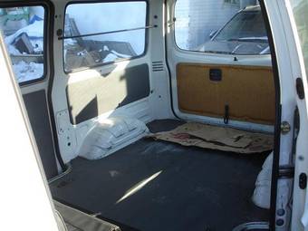 2002 Nissan Vanette Van Photos