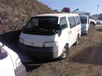 2002 Nissan Vanette Van Photos