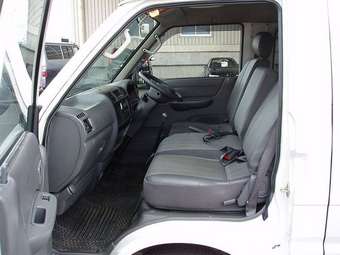 2004 Nissan Vanette Van Pictures