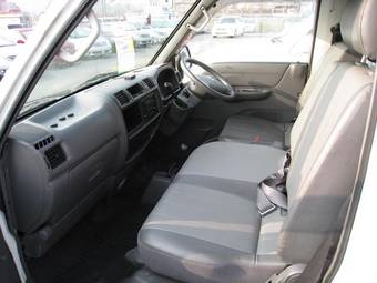 2004 Nissan Vanette Van Pictures