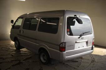 2004 Nissan Vanette Van Photos