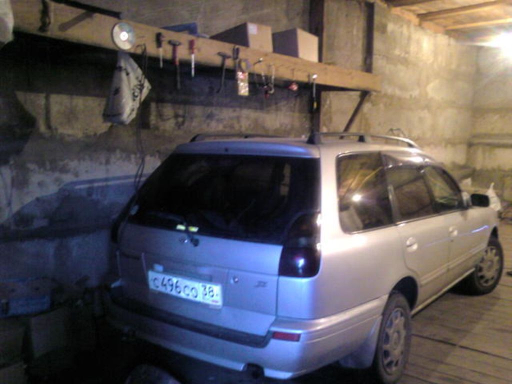 1996 Nissan Wingroad