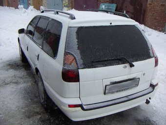 Nissan wingroad 1997