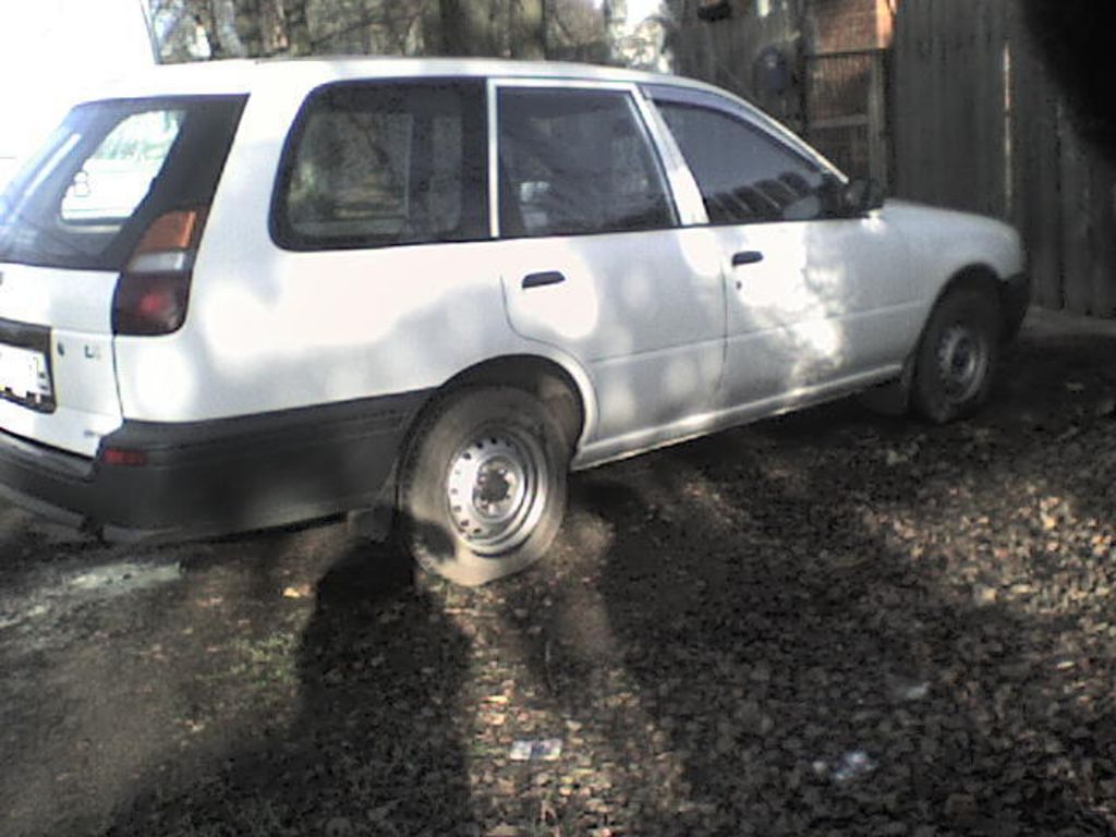 1997 Nissan Wingroad