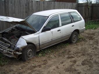 Nissan wingroad 1997